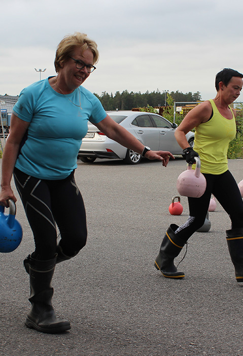 bootcamp liikkuu pihalla